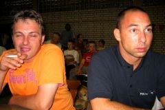 ab06_073-gr