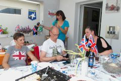 Mini_in_the_Garden_13