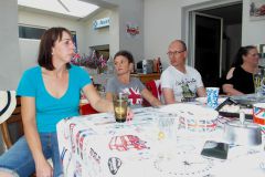 Mini_in_the_Garden_15