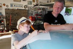 Mini_in_the_Garden_23