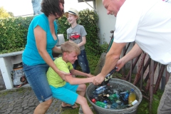 Mini_in_the_Garden_28