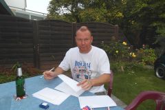 Mini_in_the_Garden_31