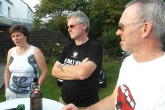 Mini_in_the_Garden_33