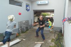 Mini_in_the_Garden_34