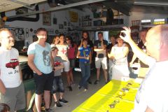 Mini_in_the_Garden_42