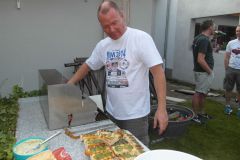 Mini_in_the_Garden_48